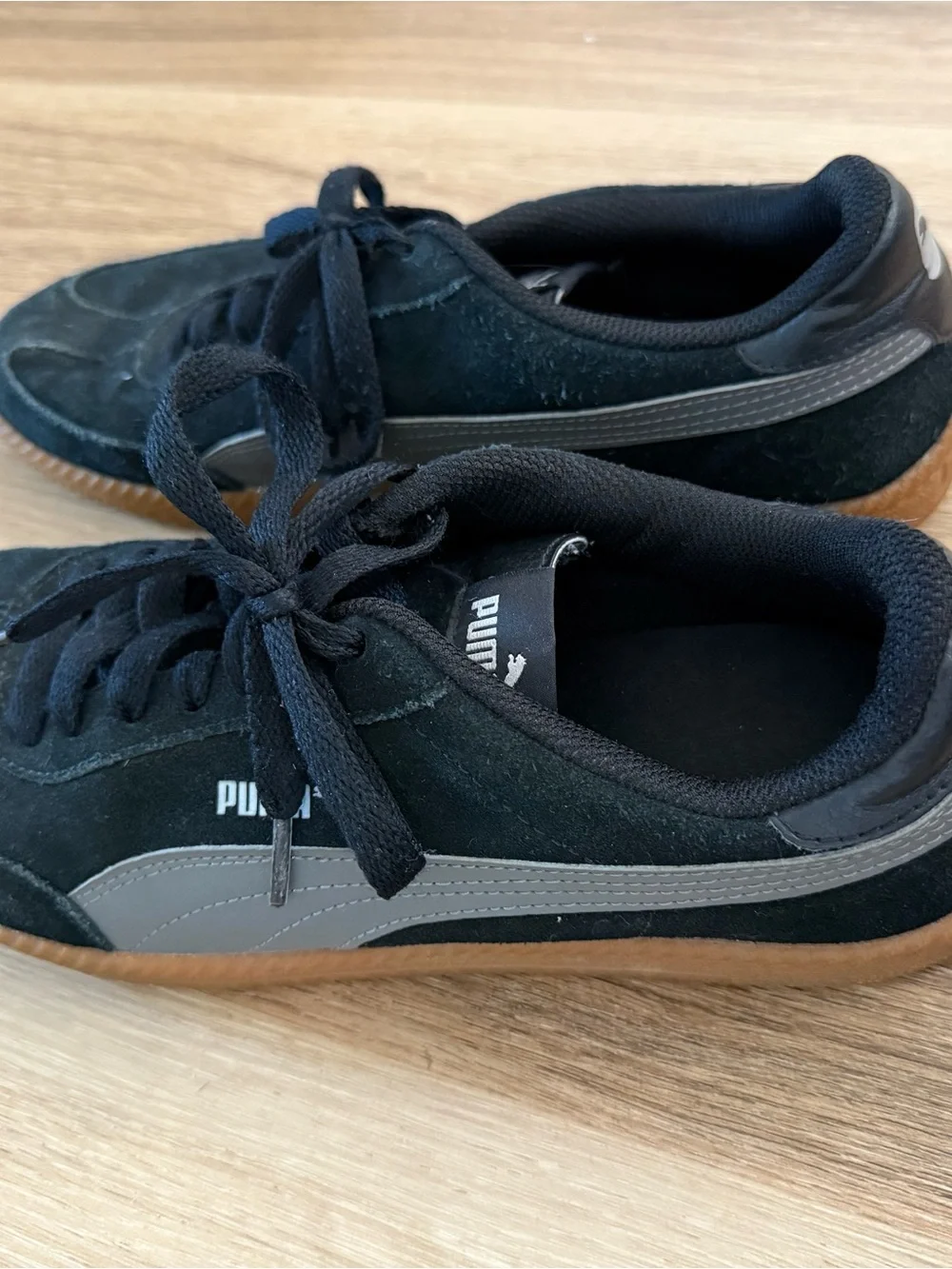Puma classic sneakers